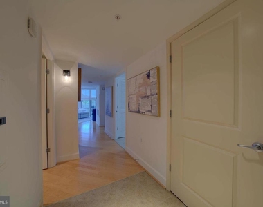 11800 Sunset Hills Road - Photo Thumbnail 4
