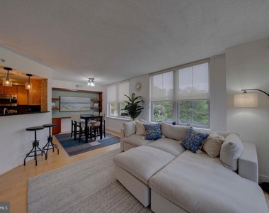 11800 Sunset Hills Road - Photo Thumbnail 22