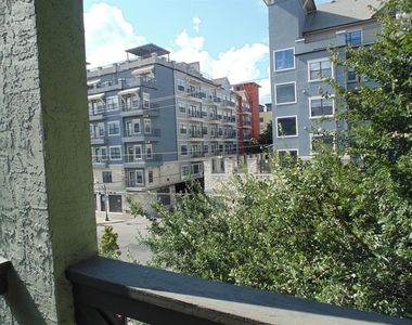 807 W 25th St - Photo Thumbnail 9