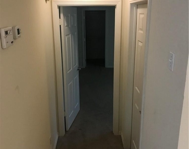 631 W 31st 1/2 St - Photo Thumbnail 8