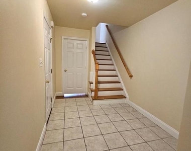 887 Persimmon Place - Photo Thumbnail 1