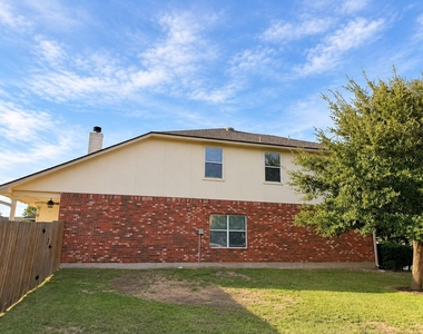 4517 Hees Ct - Photo Thumbnail 2
