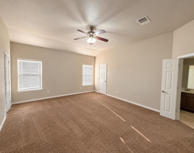 4517 Hees Ct - Photo Thumbnail 32