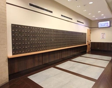 307 Yoakum Parkway - Photo Thumbnail 23