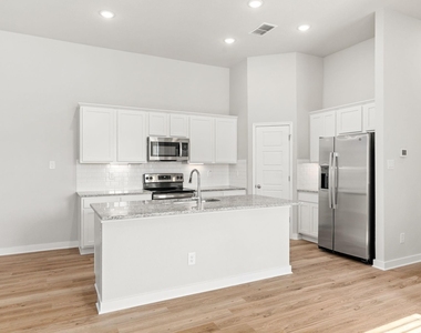 279 Cross Barn Blvd - Photo Thumbnail 6