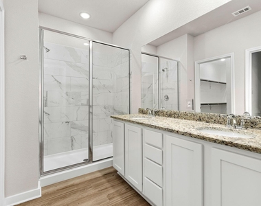 279 Cross Barn Blvd - Photo Thumbnail 15