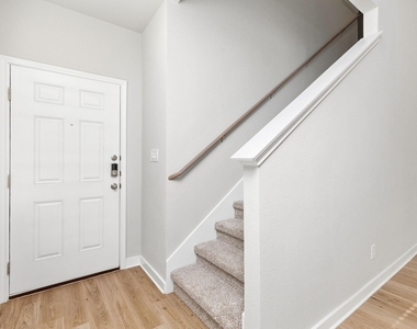 279 Cross Barn Blvd - Photo Thumbnail 1