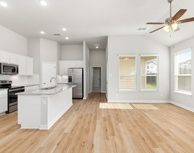 279 Cross Barn Blvd - Photo Thumbnail 3