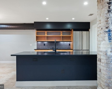 1210 Queen Street - Photo Thumbnail 14