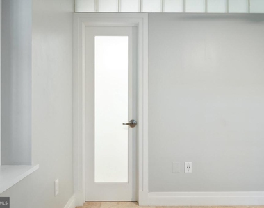 1210 Queen Street - Photo Thumbnail 26