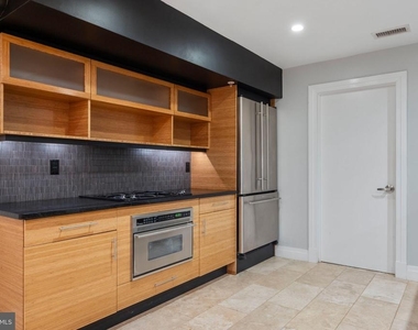 1210 Queen Street - Photo Thumbnail 19