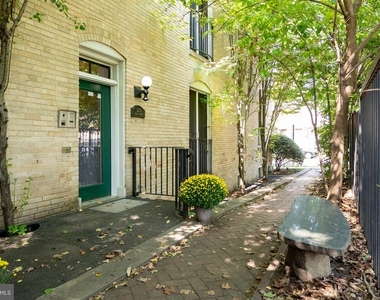 1210 Queen Street - Photo Thumbnail 4