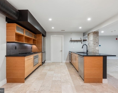 1210 Queen Street - Photo Thumbnail 18