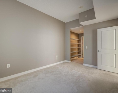 820 N Pollard Street - Photo Thumbnail 20