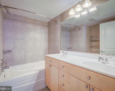 820 N Pollard Street - Photo Thumbnail 22