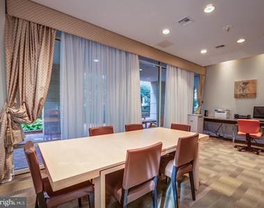 820 N Pollard Street - Photo Thumbnail 35