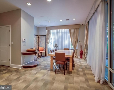 820 N Pollard Street - Photo Thumbnail 33