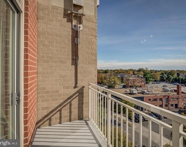 820 N Pollard Street - Photo Thumbnail 31