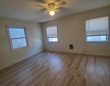 233 Pattison Street - Photo Thumbnail 3