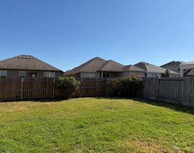 13821 Nelson Houser St - Photo Thumbnail 3