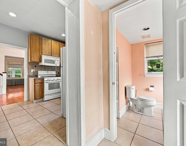 238 Osborne Street - Photo Thumbnail 8