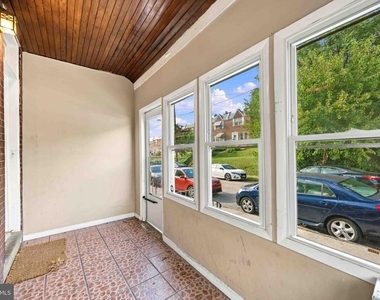 238 Osborne Street - Photo Thumbnail 3