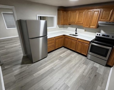 635 Church Road - Photo Thumbnail 9