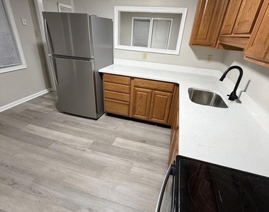 635 Church Road - Photo Thumbnail 10