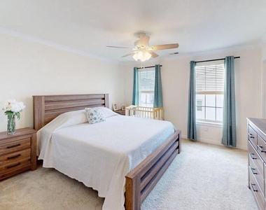 14 Manchester Drive - Photo Thumbnail 17
