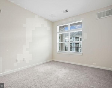 131 Bridge Street - Photo Thumbnail 99