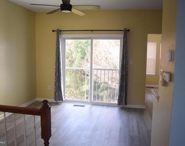 326 Larose Drive - Photo Thumbnail 7