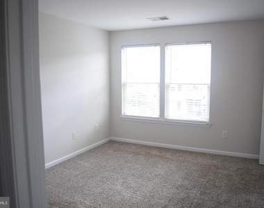 226 Bardel Drive - Photo Thumbnail 14