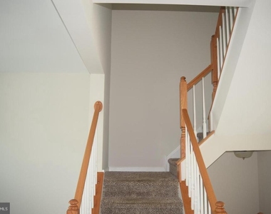 226 Bardel Drive - Photo Thumbnail 13