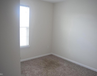 226 Bardel Drive - Photo Thumbnail 19