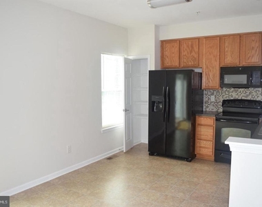 226 Bardel Drive - Photo Thumbnail 10