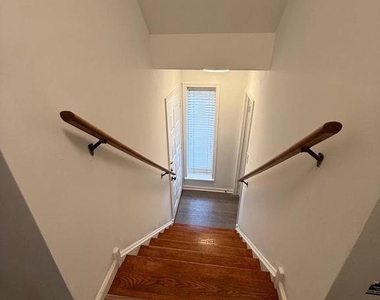 4-13 Aspen Way - Photo Thumbnail 3
