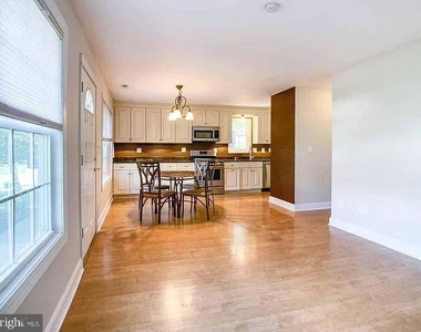 225 Allendale Drive - Photo Thumbnail 8