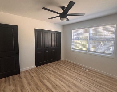 35 W Lakeview Avenue - Photo Thumbnail 12