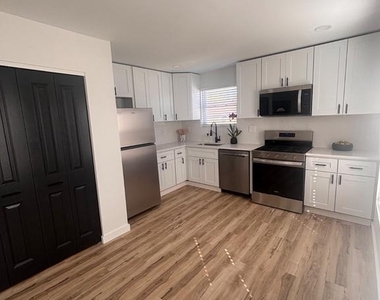 35 W Lakeview Avenue - Photo Thumbnail 9