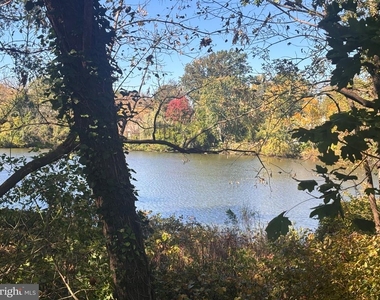 35 W Lakeview Avenue - Photo Thumbnail 2
