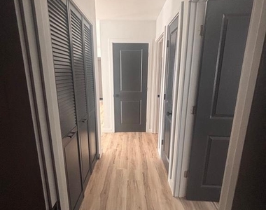 35 W Lakeview Avenue - Photo Thumbnail 10