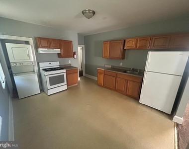 143 Lafayette Street - Photo Thumbnail 3