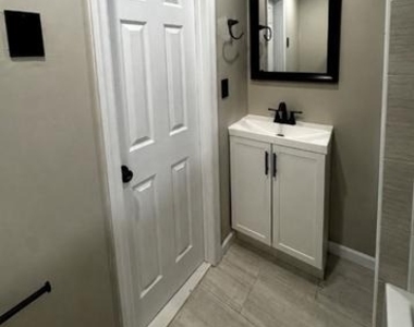 512 Columbus Road - Photo Thumbnail 6