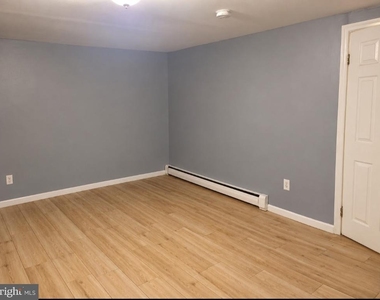 512 Columbus Road - Photo Thumbnail 7