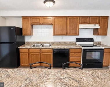 42 Cranberry Court - Photo Thumbnail 3