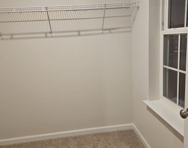8 Elliot Lane - Photo Thumbnail 18
