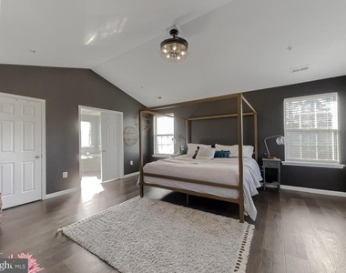22405 Alydar Drive - Photo Thumbnail 16