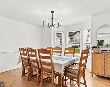 22208 Oriole Drive - Photo Thumbnail 5