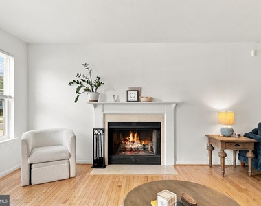 22208 Oriole Drive - Photo Thumbnail 8