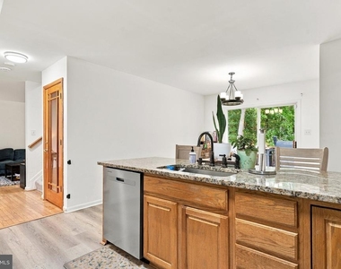 22208 Oriole Drive - Photo Thumbnail 17